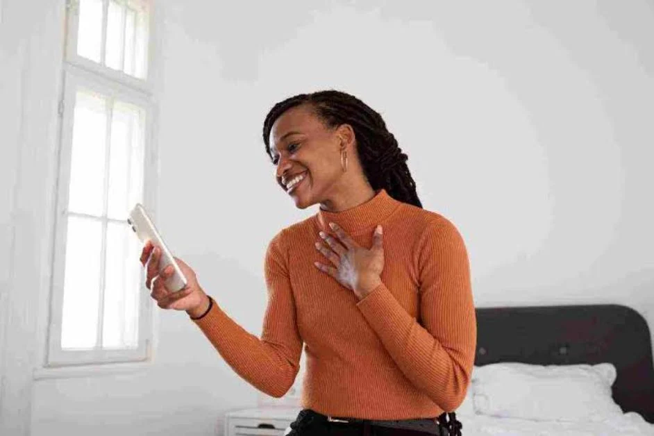 What Does Aww Mean in Text & Chat